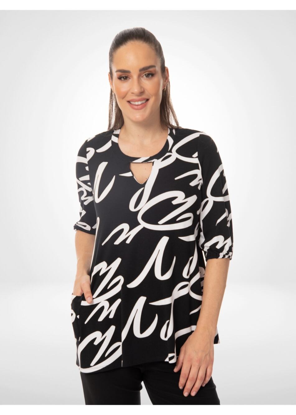 BALI | Women's Abstract Black and White Tunic 8056 NEW Size P/S Cut Out Neckline